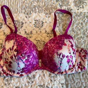Victoria's Secret Very Sexy Push-Up Bra size 38B